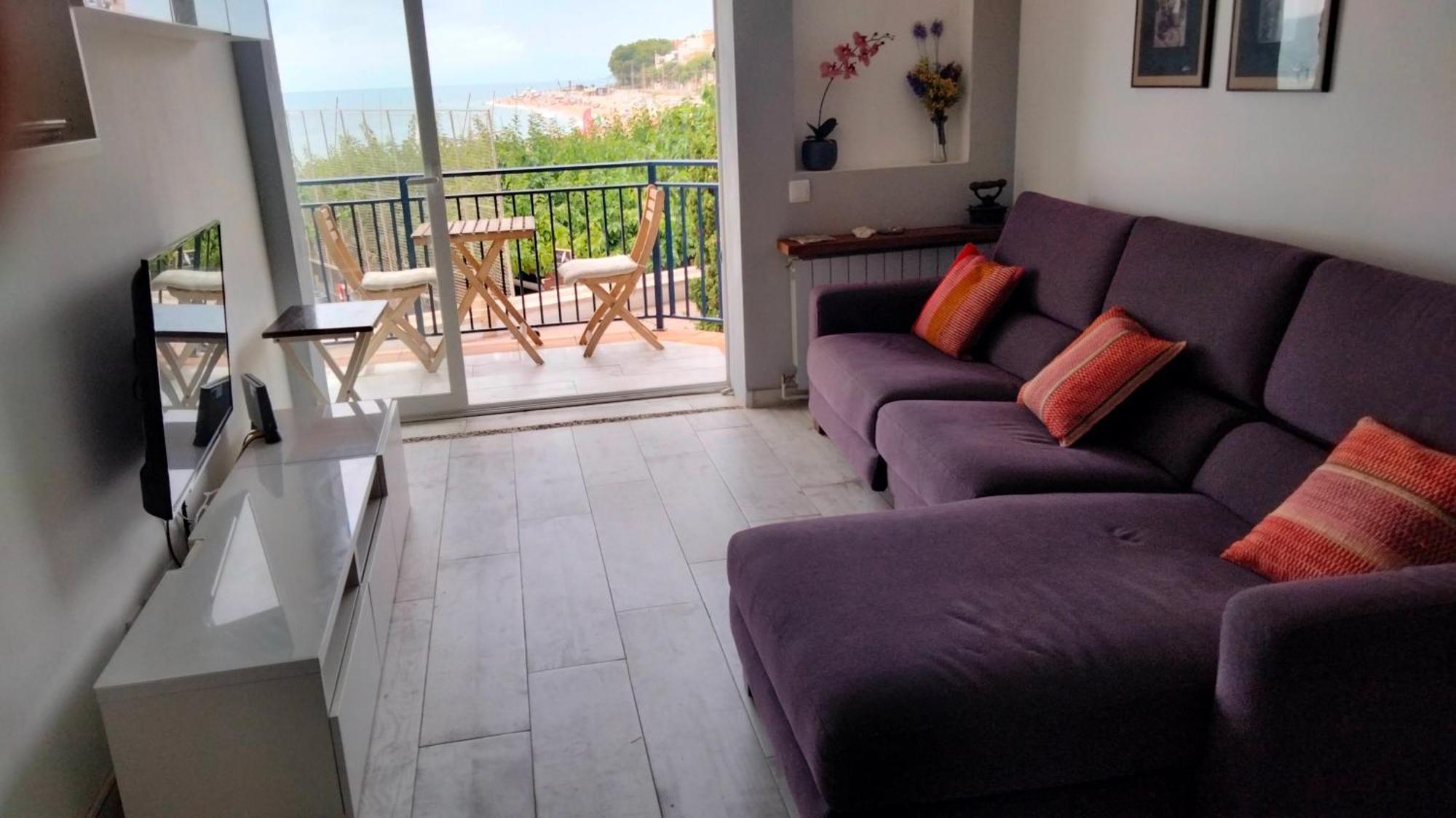 Beachfront Apartment With Private Parking Sant Pol De Mar Ngoại thất bức ảnh